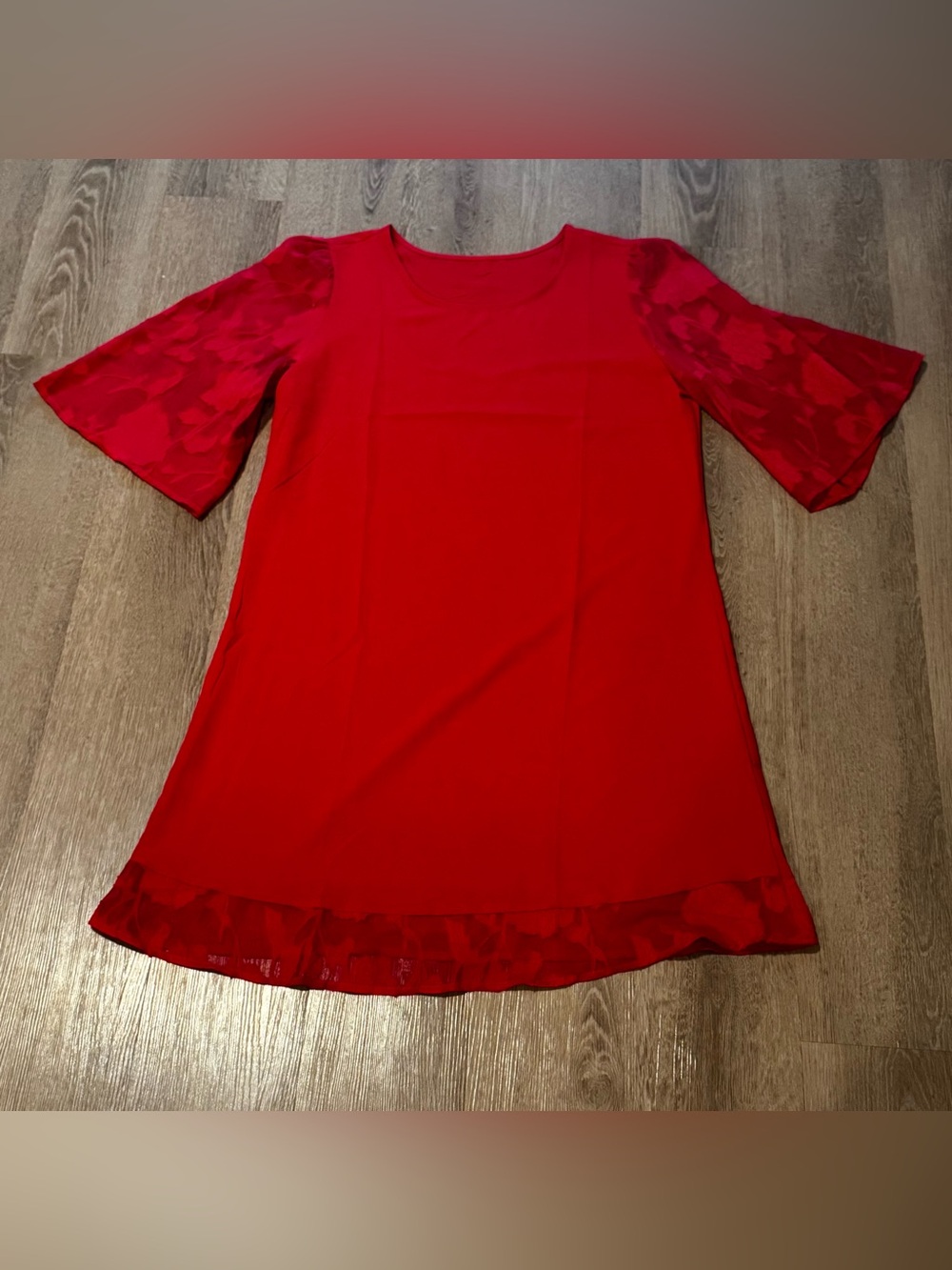 Elegant Red Midi Dress with Flared Sleeves